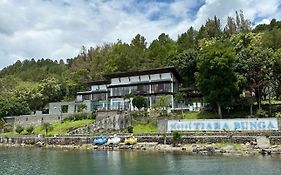 Tiara Bunga Hotel&Villa